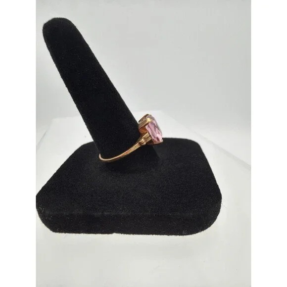 10K Yellow Gold Pink Gemstone Ring Size 7 Vintage Rectangular Stone - Picture 2 of 10